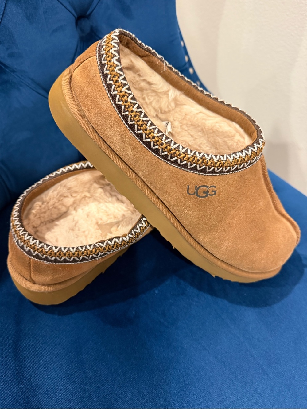 UGG Kids Slip-On Slipper - Chestnut Suede